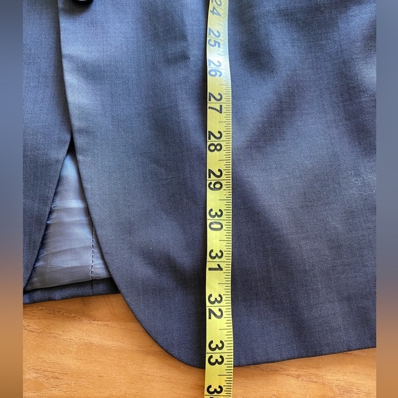 HUGO BOSS Men's Classic Dark Gray Blazer 42L - Picture 9 of 10